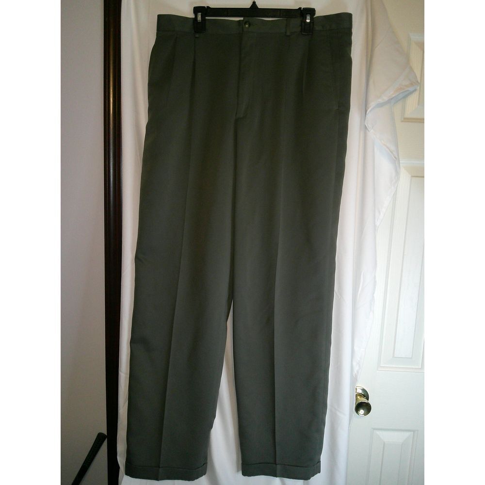 Claiborne Classic Olive Green Dress Pants Pleated Front Business Professional